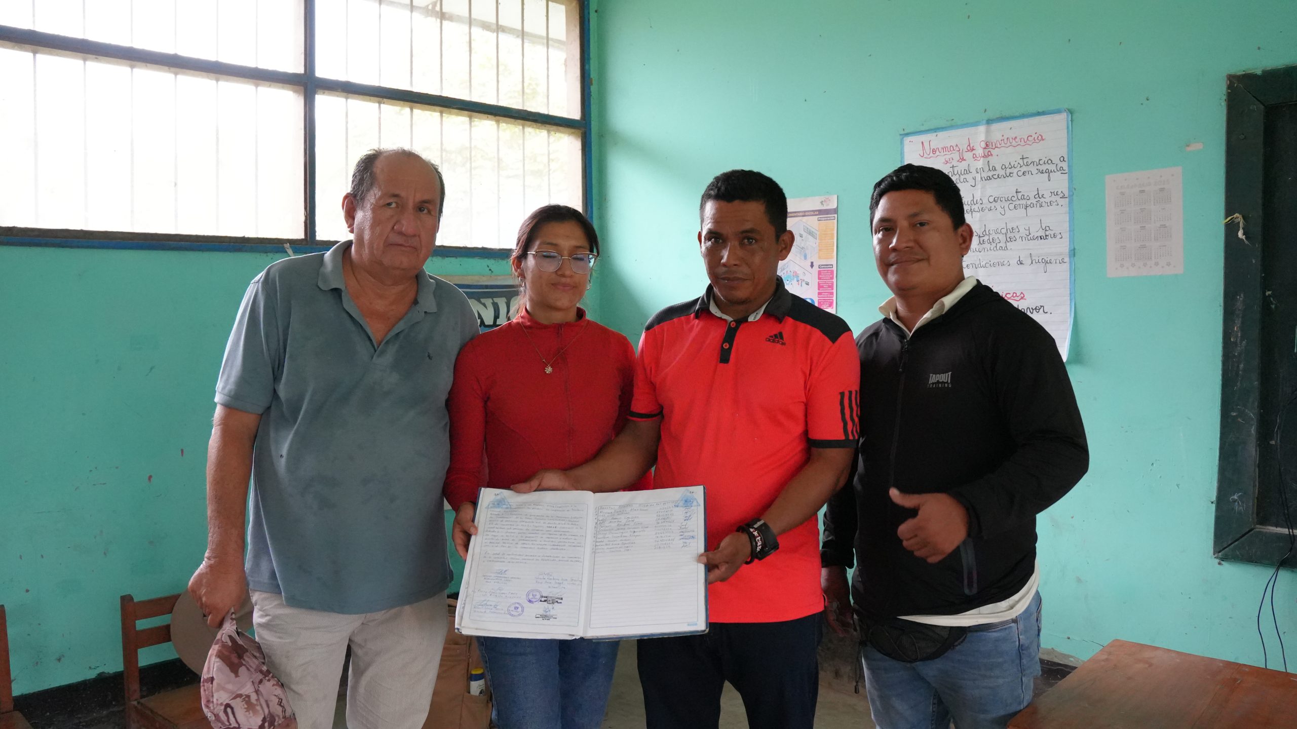 Firma de acta con la empresa HEDAFRAM